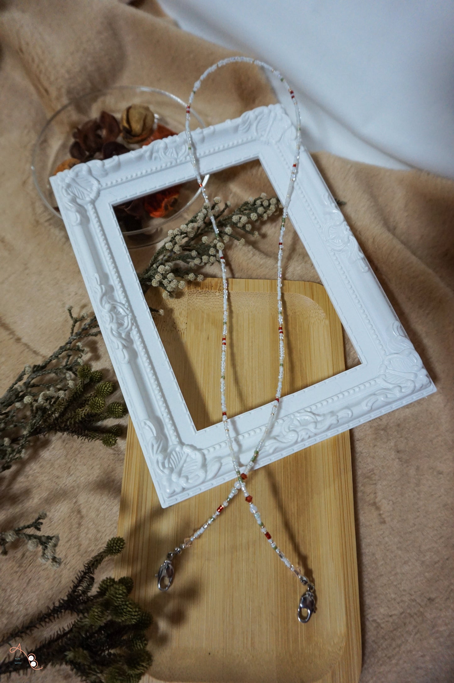 Mistletoe Mask Chain| 60cm