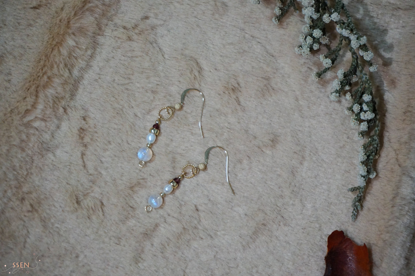 Frosty Snowman Earring