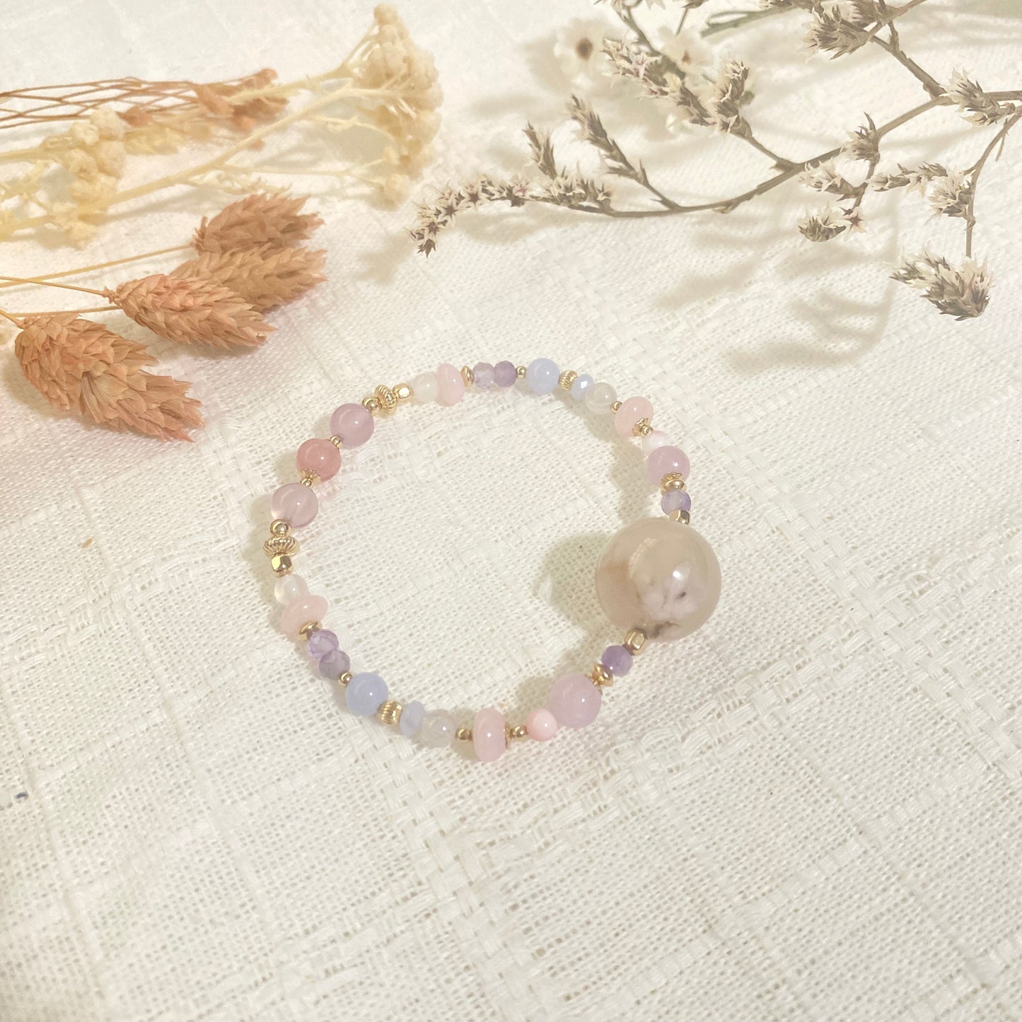 Grey flower agate bracelet
