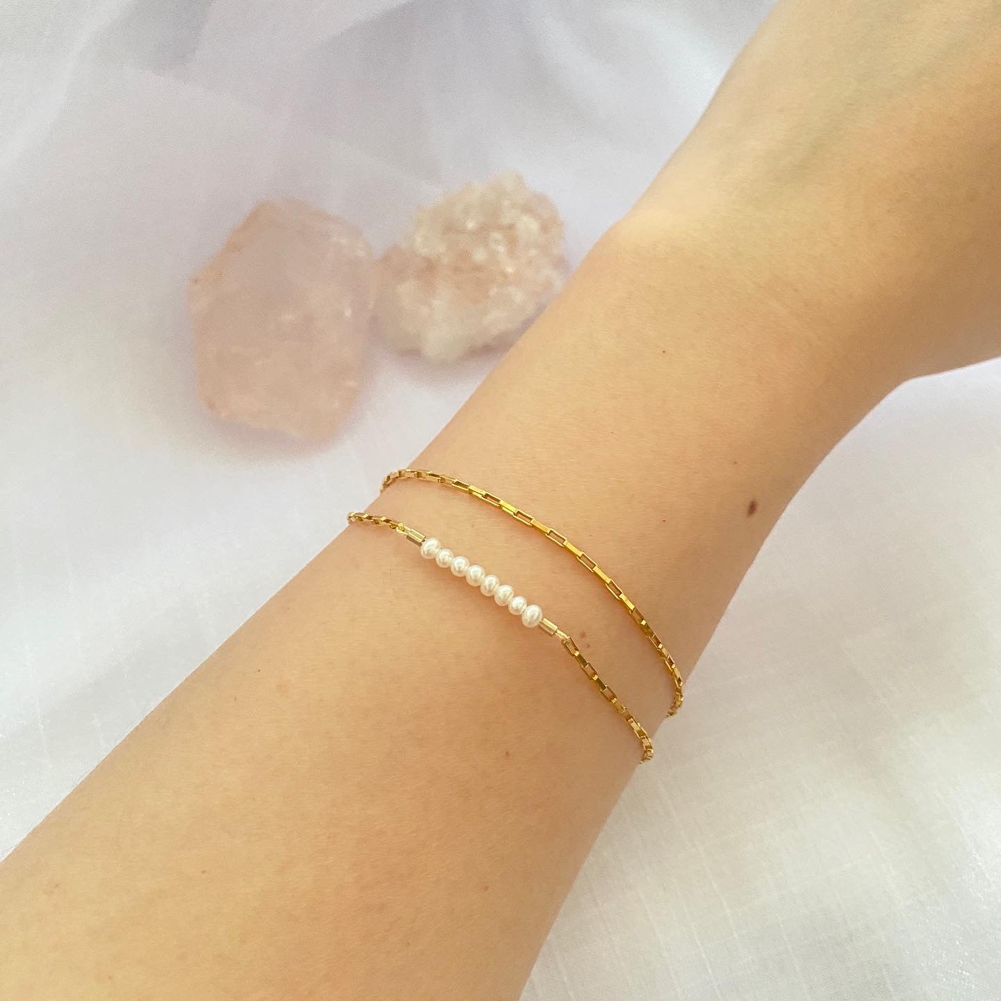 Kateryna Bracelet - 14k Gold filled chain with Freshwater pearls