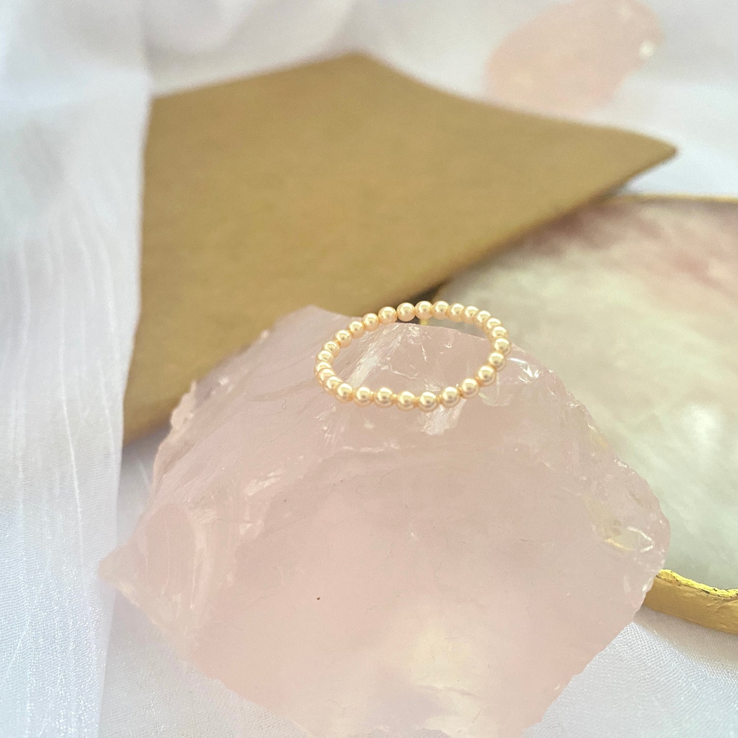 Swarovski Pearl Ring (Lt Gold)